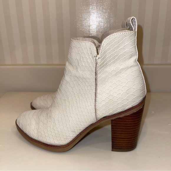 Mia Barby Ivory Python Side Zip Ankle Bootie - Picture 9 of 16